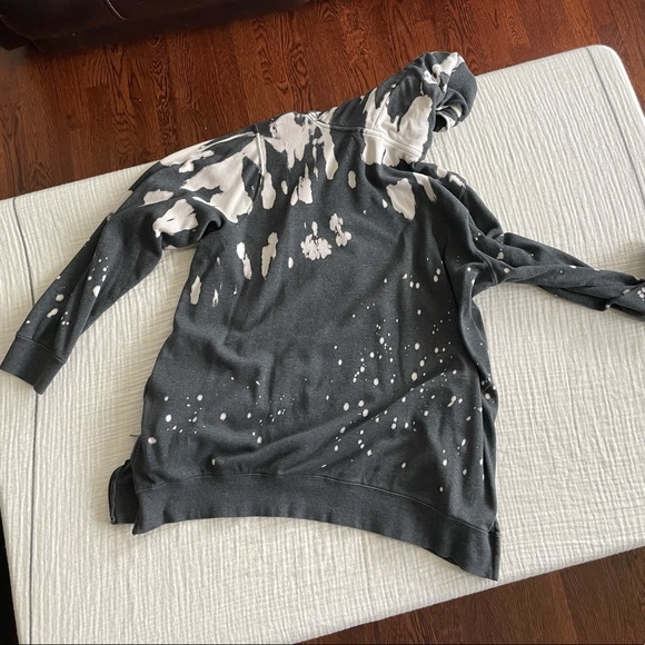 Torrid Hoodie 2 - Picture 8 of 9